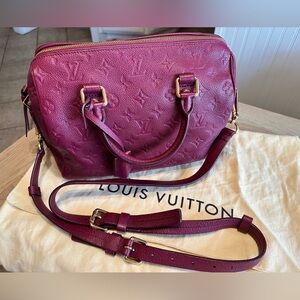 SOLD. !! 💯 AUTHENTIC Louis Vuitton NM Raisin Empreinte Speedy 25 Bandouliere!